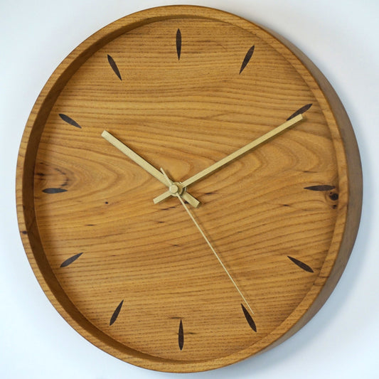 Nest – Compact Elm Wall Clock